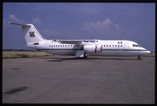 Image: slide: TAS Airways, British Aerospace BAe-146