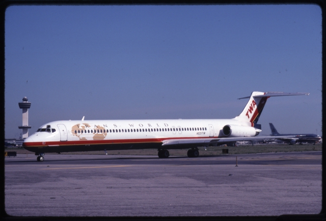 Slide: TWA (Trans World Airlines), McDonnell Douglas MD-83, John F. Kennedy International Airport (JFK)