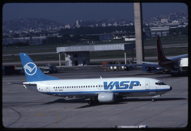 Slide: VASP, Boeing 737-300, Rio de Janeiro-Galeao International Airport (GIG)