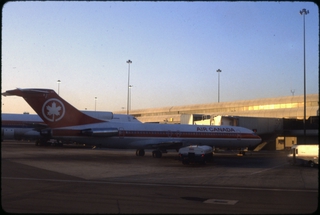 Image: slide: Air Canada, Boeing 727-200, San Francisco International Airport (SFO)