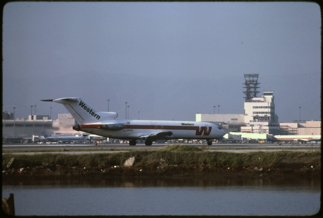 Slide: Western Airlines, Boeing 727-200, San Francisco International Airport (SFO)