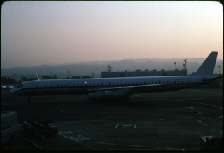 Image: slide: Douglas DC-8-63, San Francisco International Airport (SFO)