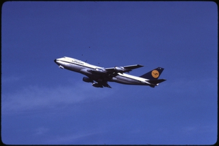 Image: slide: Lufthansa German Airlines, Boeing 747, San Francisco International Airport (SFO)