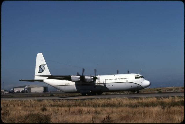 Slide: Southern Air Transport, Lockheed L-100-30 Hercules, San Francisco International Airport (SFO)