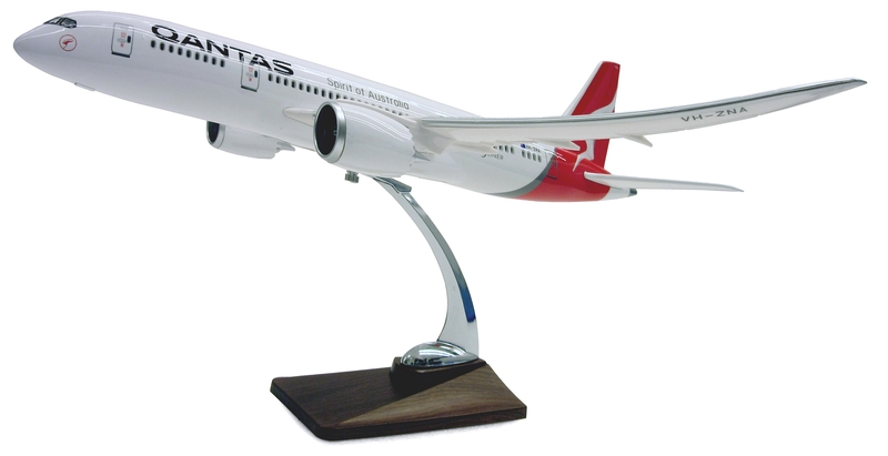 Image: model airplane: Qantas Airways, Boeing 787-9 Dreamliner