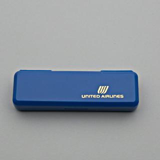 Image #1: toothbrush set: United Airlines