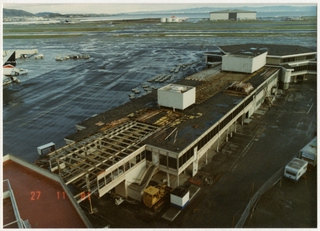 Image: photograph: San Francisco International Airport (SFO), Central Terminal construction
