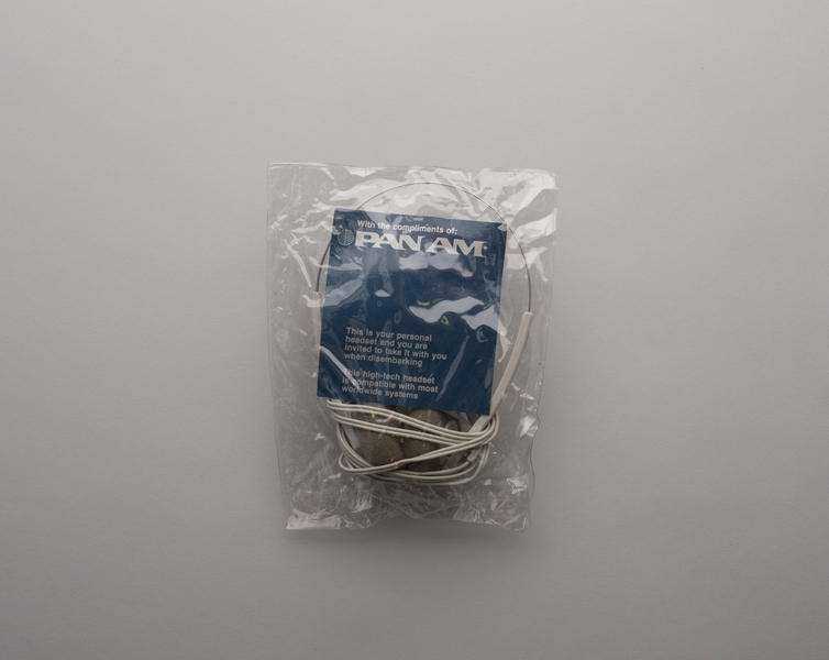 Image: inflight headset: Pan American World Airways