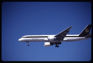 Image: slide: United Parcel Service (Cargo), Boeing 757-200, San Jose International Airport (SJC)