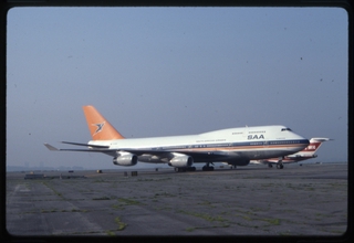 Image: slide: SAA (South African Airways), Boeing 747-400