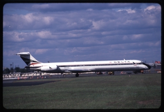 Image: slide: Delta Air Lines, McDonnell Douglas MD-88