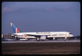 Image: slide: Aero Continente, Boeing 757-200, Miami International Airport (MIA)