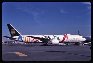 Image: slide: United Parcel Service (Cargo), Boeing 767-300, Newark International Airport (EWR)