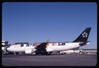 Image: slide: Turkish Airlines Star Alliance livery, Airbus A330, John F. Kennedy International Airport (JFK)