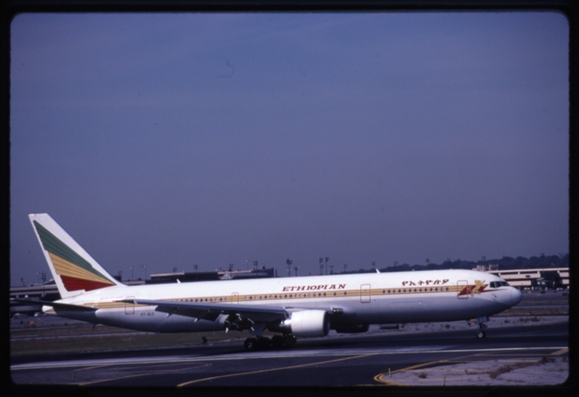 Slide: Ethiopian Airlines, Boeing 767-300