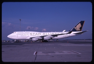 Image: slide: Singapore Airlines, Boeing 747-400