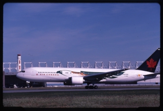 Image: slide: Air Canada, Boeing 767-200ER