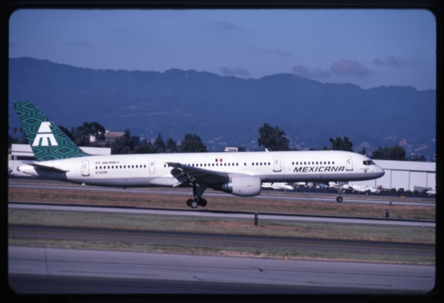 Slide: Mexicana Airlines, Boeing 757-200, San Jose International Airport (SJC)