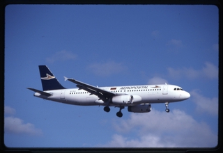 Image: slide: Aeropostal, Airbus A320