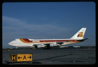 Image: slide: Iberia, Boeing 747-200, John F. Kennedy International Airport (JFK)