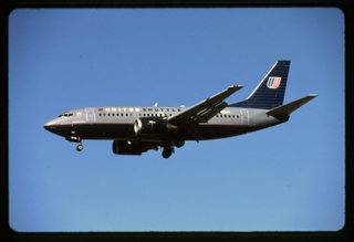 Image: slide: United Airlines Shuttle, Boeing 737-600, Los Angeles International Airport (LAX)