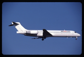 Image: slide: Jet Star, McDonnell Douglas MD-80, Melbourne Airport (MEL)