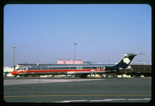 Image: slide: AeroMexico, McDonnell Douglas MD-80, John F. Kennedy International Airport (JFK)