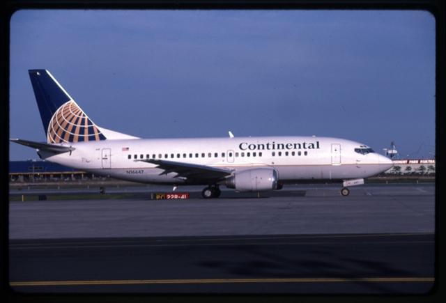 Slide: Continental Airlines, Boeing 737-600, Newark International Airport (EWR)