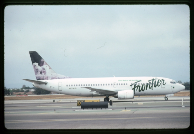 Slide: Frontier Airlines, Boeing 737