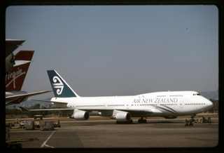 Image: slide: Air New Zealand, Boeing 747