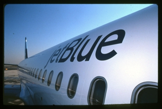 Image: slide: JetBlue Airways, Airbus A320