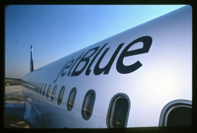 Slide: JetBlue Airways, Airbus A320