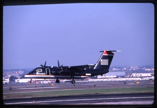 Image: slide: US Airways Express, de Havilland DH-8-200, Newark International Airport (EWR)