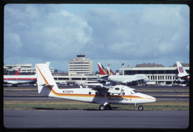 Slide: Aloha Airlines, de Havilland DHC-6 Twin Otter, Honolulu International Airport (HNL)