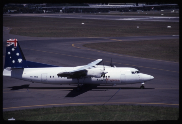 Slide: Ansett Express, Fokker F.100, Sydney Airport (SYD)