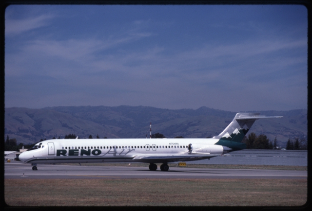 Slide: Reno Air, McDonnell Douglas MD-80, San Jose International Airport (SJC)