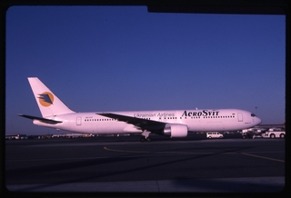 Image: slide: AeroSvit (Ukrainian Airlines), Boeing 767-300ER, John F. Kennedy International Airport (JFK)
