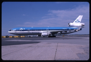 Image: slide: KLM (Royal Dutch Airlines), McDonnell Douglas MD-11, John F. Kennedy International Airport (JFK)