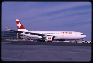 Image: slide: Swissair, Airbus A330-200