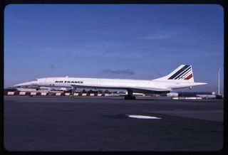 Image: slide: Air France, Concorde SST, John F. Kennedy International Airport (JFK)