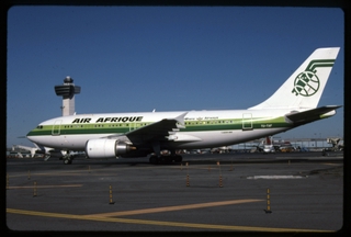 Image: slide: Air Afrique, Airbus A310-300, John F. Kennedy International Airport (JFK)