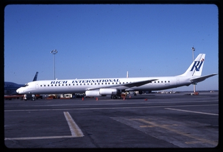 Image: slide: Rich International Airways, Douglas DC-8-60, John F. Kennedy International Airport (JFK)