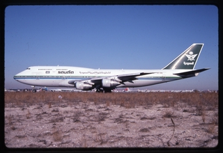 Image: slide: Saudia Airlines, Boeing 747-300, John F. Kennedy International Airport (JFK)
