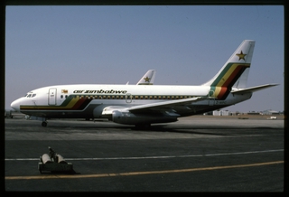 Image: slide: Air Zimbabwe, Boeing 737-200