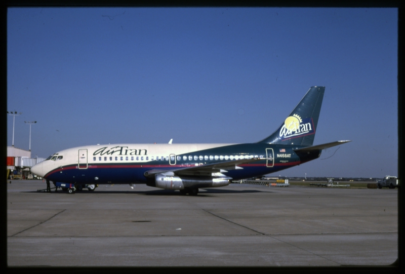 Image: slide: AirTran Airways, Boeing 737-200, Atlanta International Airport (ATL)