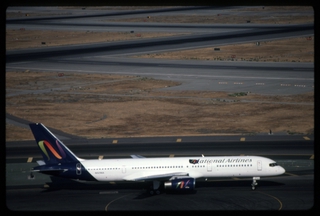 Image: slide: National Airlines, Boeing 757-200, San Francisco International Airport (SFO)