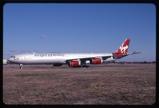 Image: slide: Virgin Atlantic, Airbus A340-600, John F. Kennedy International Airport (JFK)