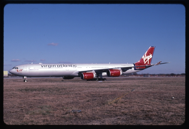 Slide: Virgin Atlantic, Airbus A340-600, John F. Kennedy International Airport (JFK)