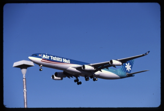 Slide: Air Tahiti Nui, Airbus A340-300, Los Angeles International Airport (LAX)