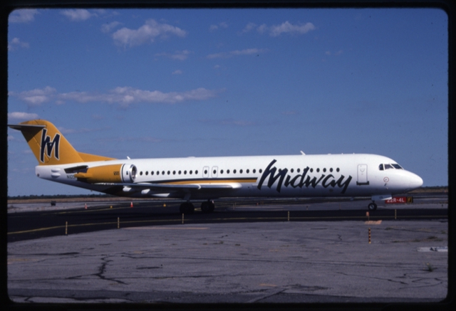 Slide: Midway Airlines, Fokker F.100